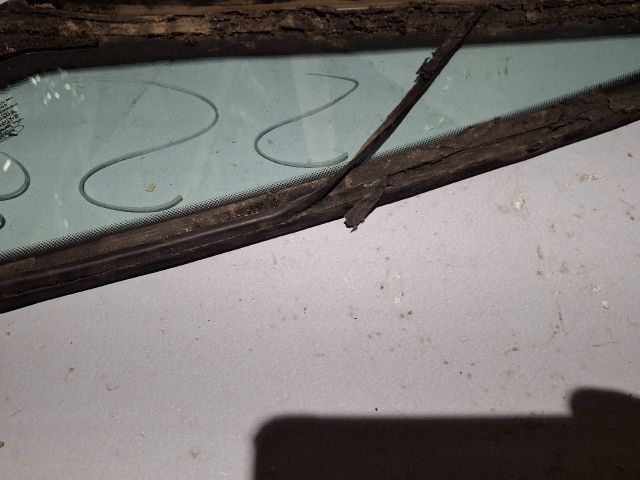 bontott FORD S-MAX Bal A Oszlop Oldalablak Üveg