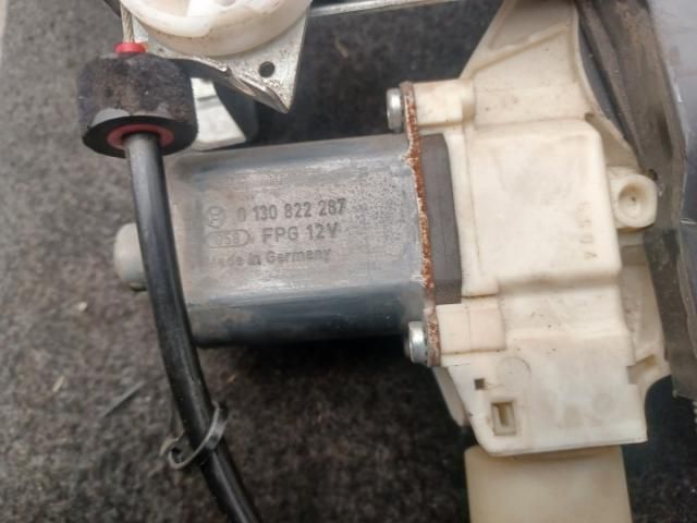 bontott FORD S-MAX Bal első Ablakemelő Szerkezet (Elektromos)