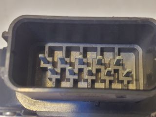 bontott FORD S-MAX Bal első Ajtózár