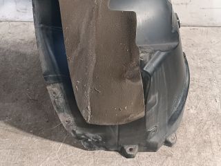 bontott FORD S-MAX Bal első Dobbetét (Kerékjárati, Műanyag)