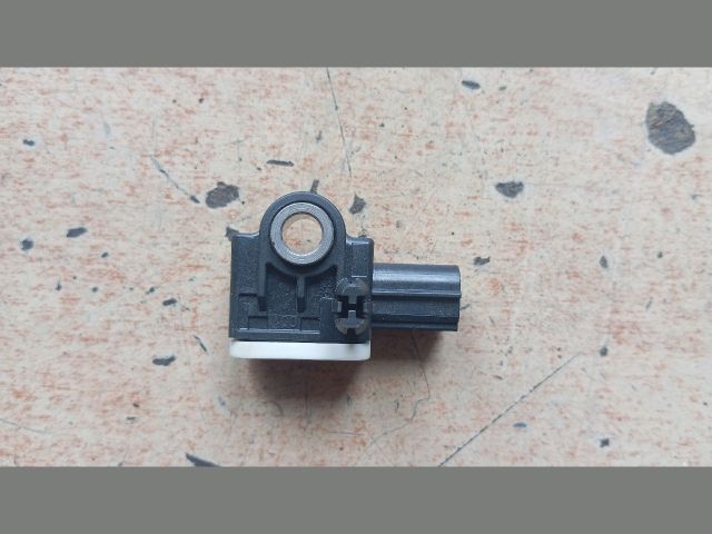 bontott FORD S-MAX Bal első Oldal Ütközés Érzékelő