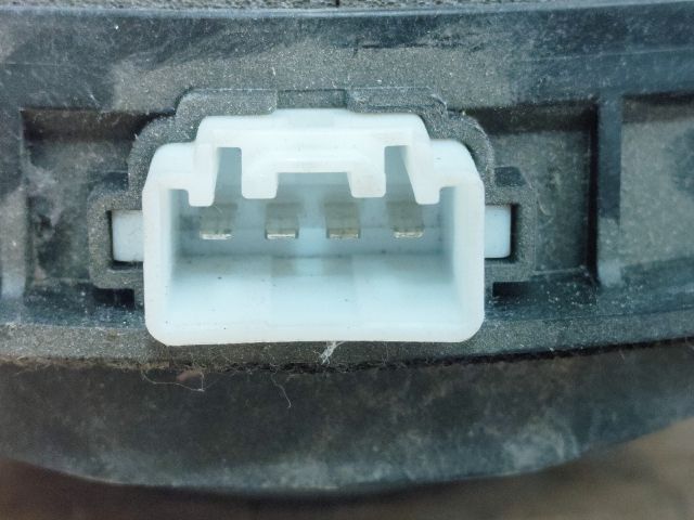 bontott FORD S-MAX Bal hátsó Hangszóró