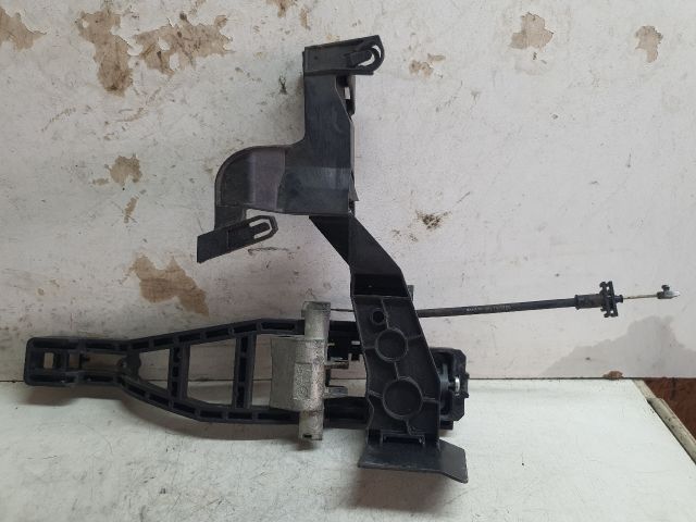 bontott FORD S-MAX Bal hátsó Külső Kilincsfészek