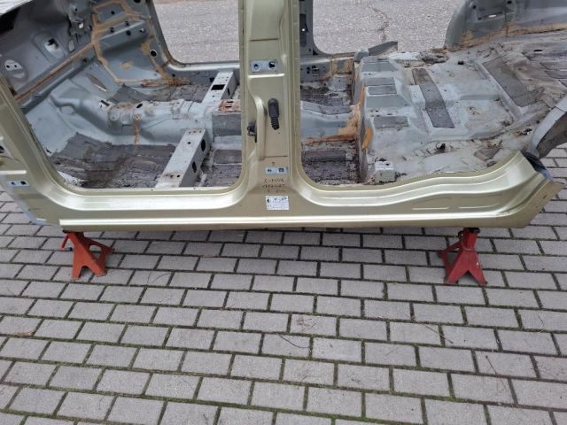 bontott FORD S-MAX Bal Küszöb