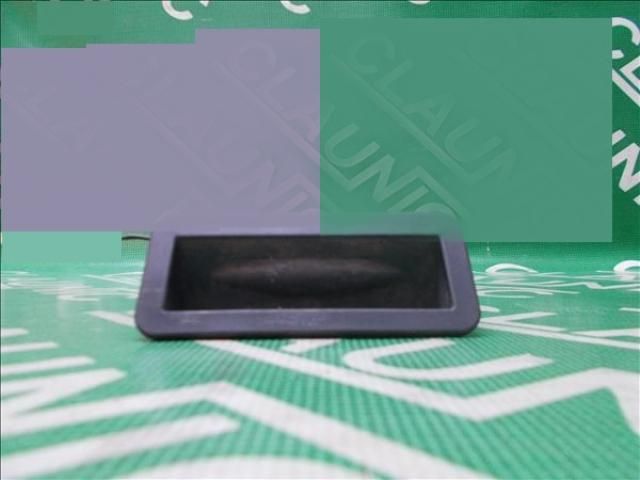 bontott FORD S-MAX Csomagtérajtó Kilincs