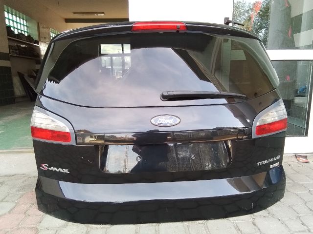 bontott FORD S-MAX Csomagtérajtó (Részeivel)