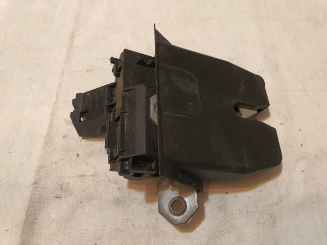 bontott FORD S-MAX Csomagtérajtó Zárszerkezet