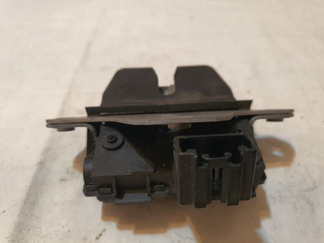 bontott FORD S-MAX Csomagtérajtó Zárszerkezet