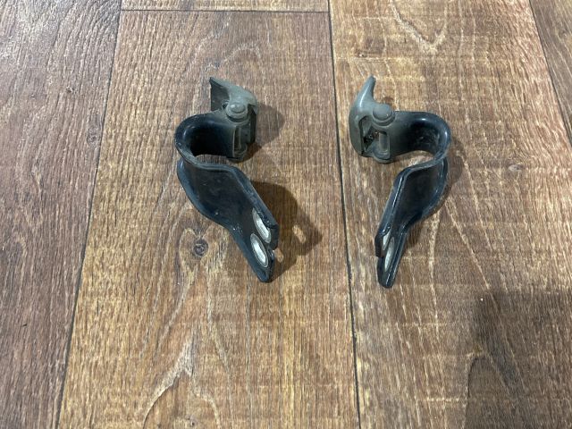 bontott FORD S-MAX Csomagtérajtó Zsanér