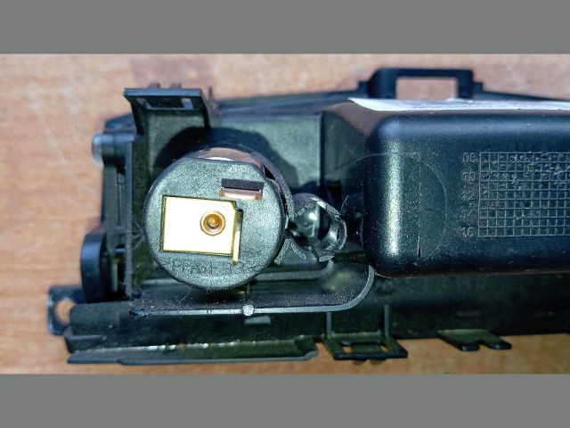 bontott FORD S-MAX Első Hamutartó