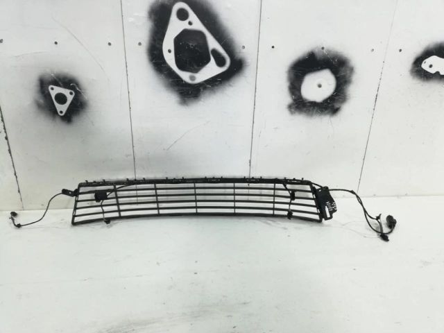 bontott FORD S-MAX Első Lökhárító Alsó Középső Díszrács