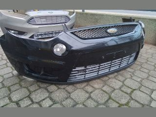 bontott FORD S-MAX Első Lökhárító (Részeivel)