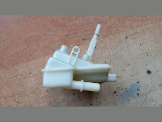 bontott FORD S-MAX Fékfolyadék Tartály