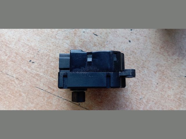 bontott FORD S-MAX Fűtés Állító Motor