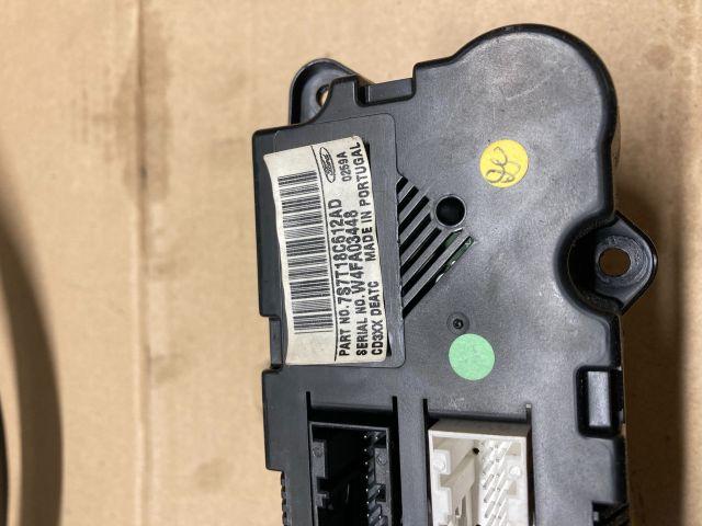 bontott FORD S-MAX Fűtéskapcsoló (digit klímás)