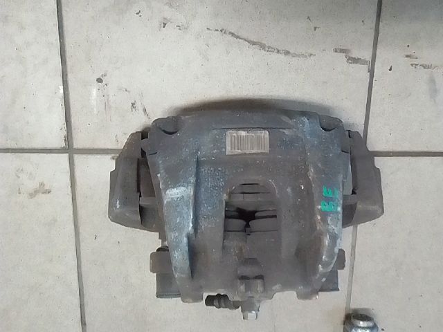 bontott FORD S-MAX II Bal első Féknyereg Munkahengerrel