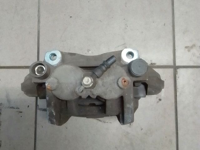 bontott FORD S-MAX II Bal első Féknyereg Munkahengerrel