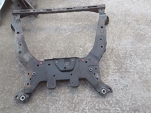 bontott FORD S-MAX II Első Bölcső