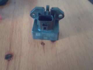 bontott FORD S-MAX II Üzemanyag Szivattyú Relé