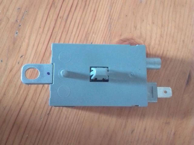 bontott FORD S-MAX II Antenna Erősítő