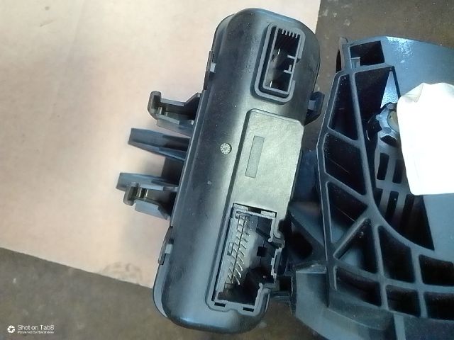 bontott FORD S-MAX II Csomagtérajtó Motor Elektronika