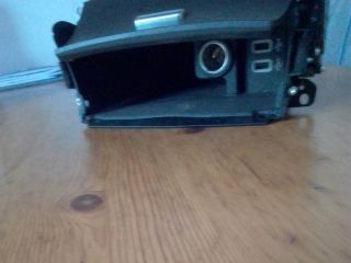 bontott FORD S-MAX II Első Hamutartó