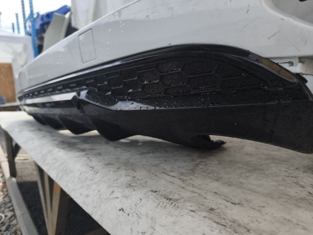 bontott FORD S-MAX II Hátsó Lökhárító (Részeivel)