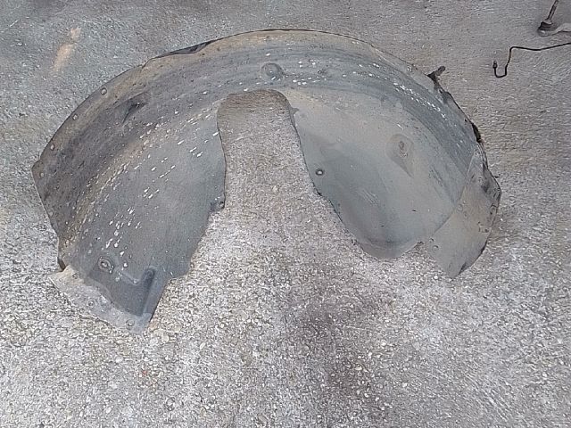 bontott FORD S-MAX II Jobb első Dobbetét (Kerékjárati, Műanyag)