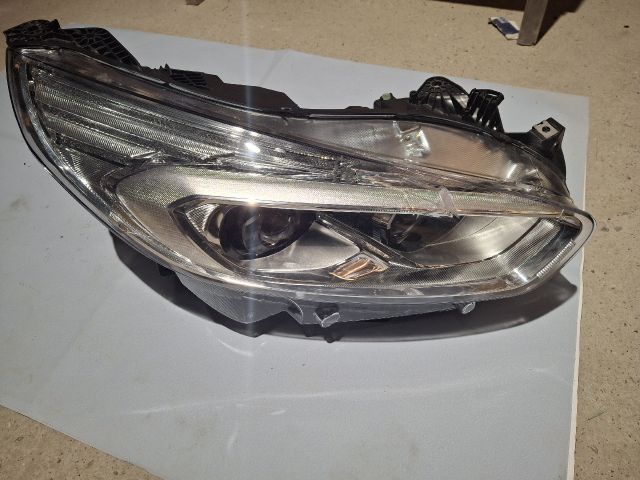 bontott FORD S-MAX II Jobb Fényszóró