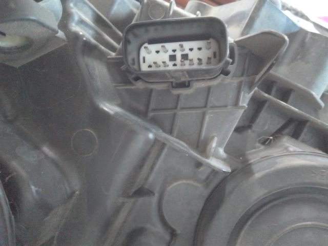 bontott FORD S-MAX II Jobb Fényszóró