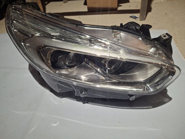 bontott FORD S-MAX II Jobb Fényszóró
