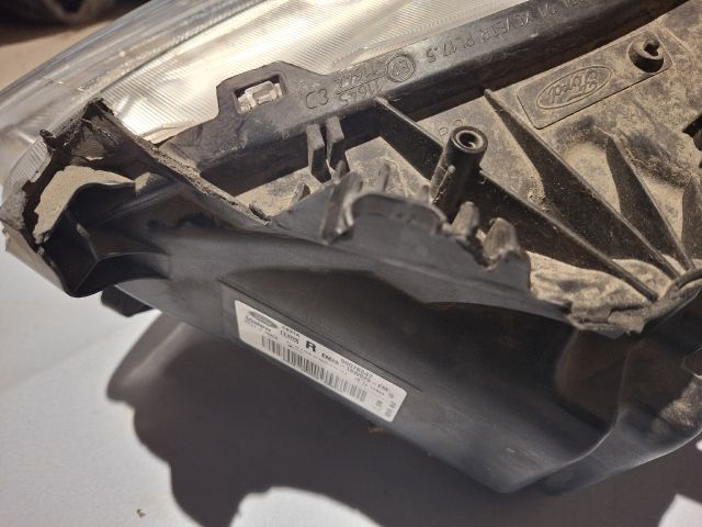 bontott FORD S-MAX II Jobb Fényszóró