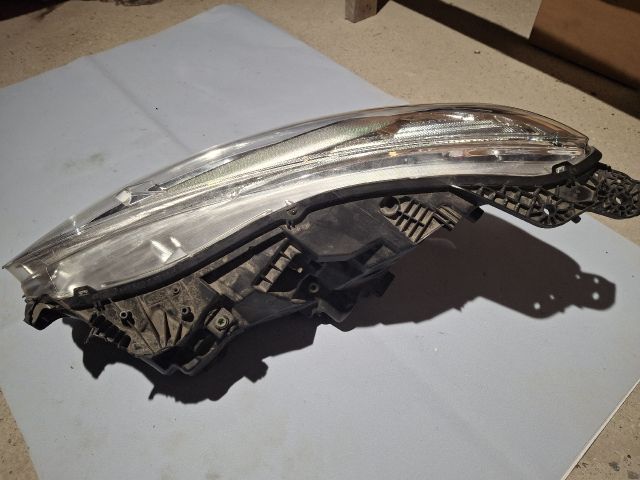 bontott FORD S-MAX II Jobb Fényszóró