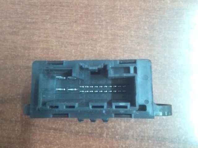 bontott FORD S-MAX II Jobb hátsó Ajtó Vezérlőegység