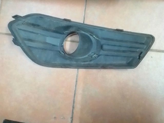 bontott FORD S-MAX II Jobb Ködfényszóró Lámpakeret