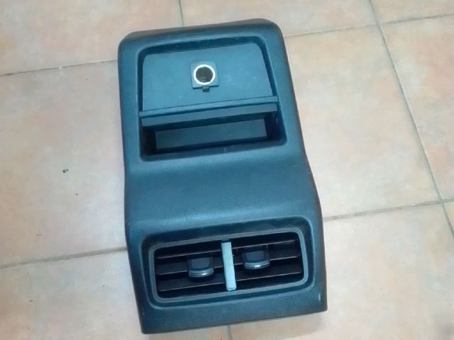 bontott FORD S-MAX II Középső Szellőző