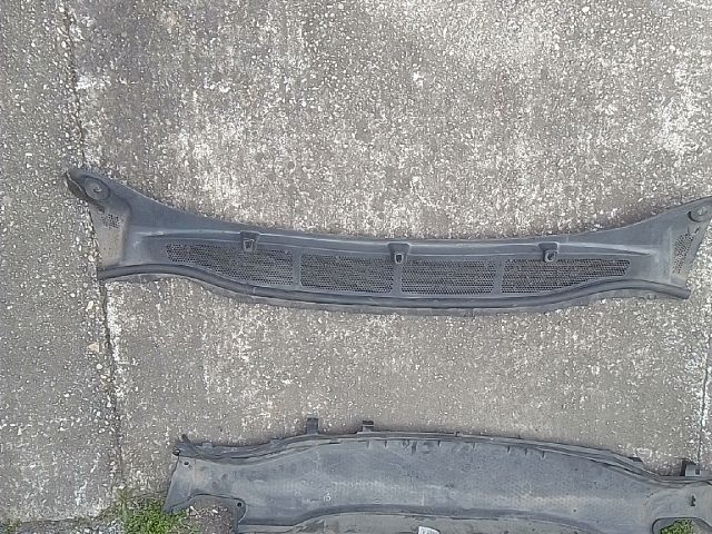 bontott FORD S-MAX II Levélrács