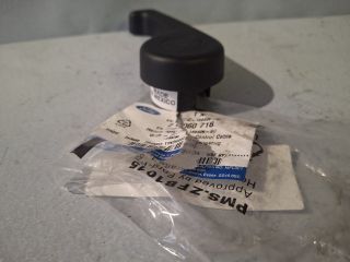 bontott FORD S-MAX II Motorháztető Nyitó Kar / Gomb