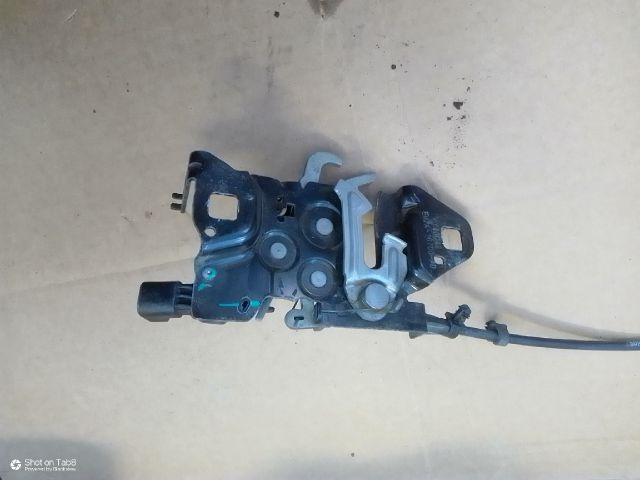 bontott FORD S-MAX II Motorháztető Zárszerkezet