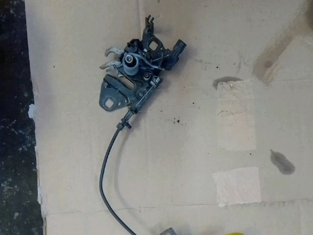 bontott FORD S-MAX II Motorháztető Zárszerkezet