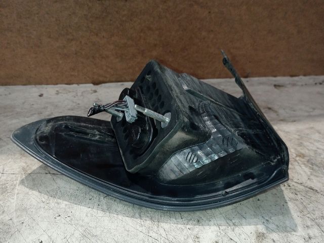 bontott FORD S-MAX Jobb Belső Hátsó Lámpa