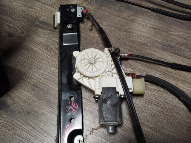 bontott FORD S-MAX Jobb első Ablakemelő Szerkezet (Elektromos)