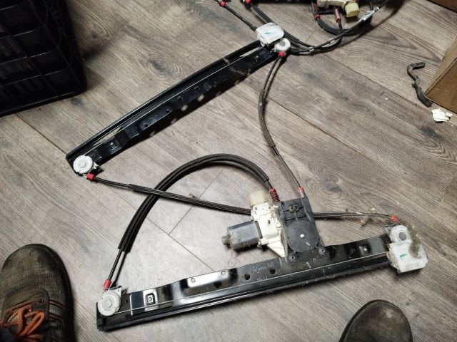 bontott FORD S-MAX Jobb első Ablakemelő Szerkezet (Elektromos)