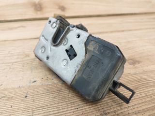 bontott FORD S-MAX Jobb első Ajtózár