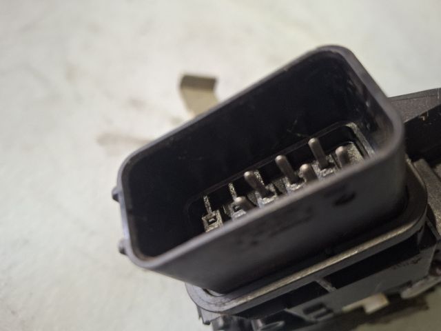 bontott FORD S-MAX Jobb első Ajtózár