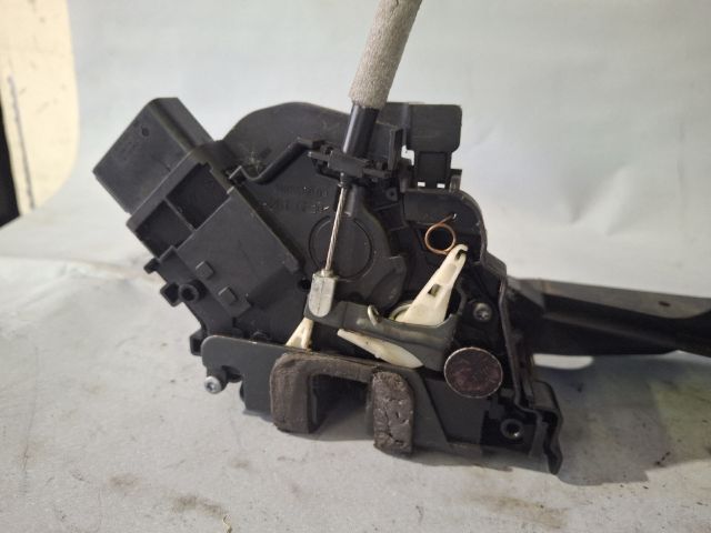 bontott FORD S-MAX Jobb első Ajtózár