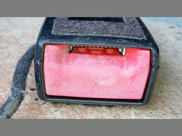 bontott FORD S-MAX Jobb első Biztonsági Öv Csat