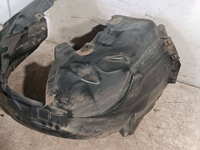 bontott FORD S-MAX Jobb első Dobbetét (Kerékjárati, Műanyag)