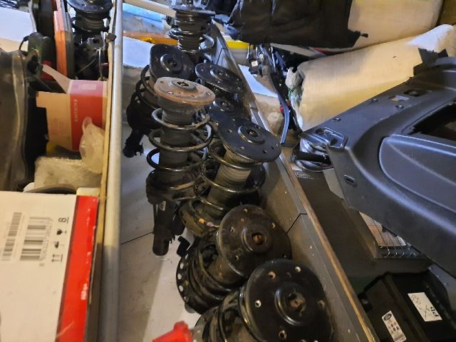 bontott FORD S-MAX Jobb első Gólyaláb (Lengécsillapító, Rugó)