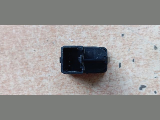 bontott FORD S-MAX Jobb hátsó Ablakemelő Kapcsoló